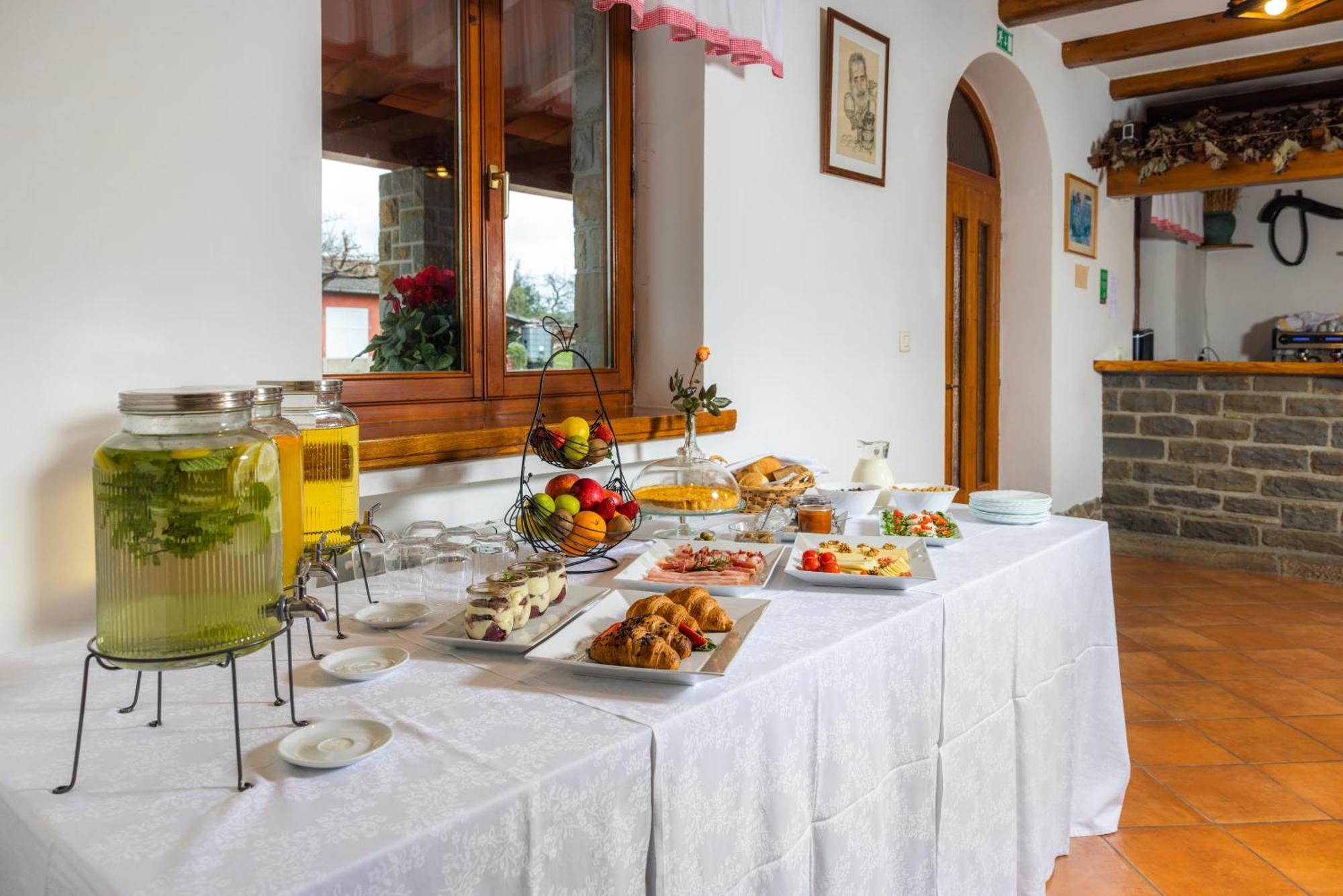 Stok - Rooms, Wine & Restaurant - Marezige, Копер Екстериор снимка